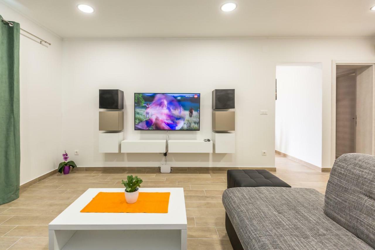 Acoustic Apartment Makarska Bagian luar foto