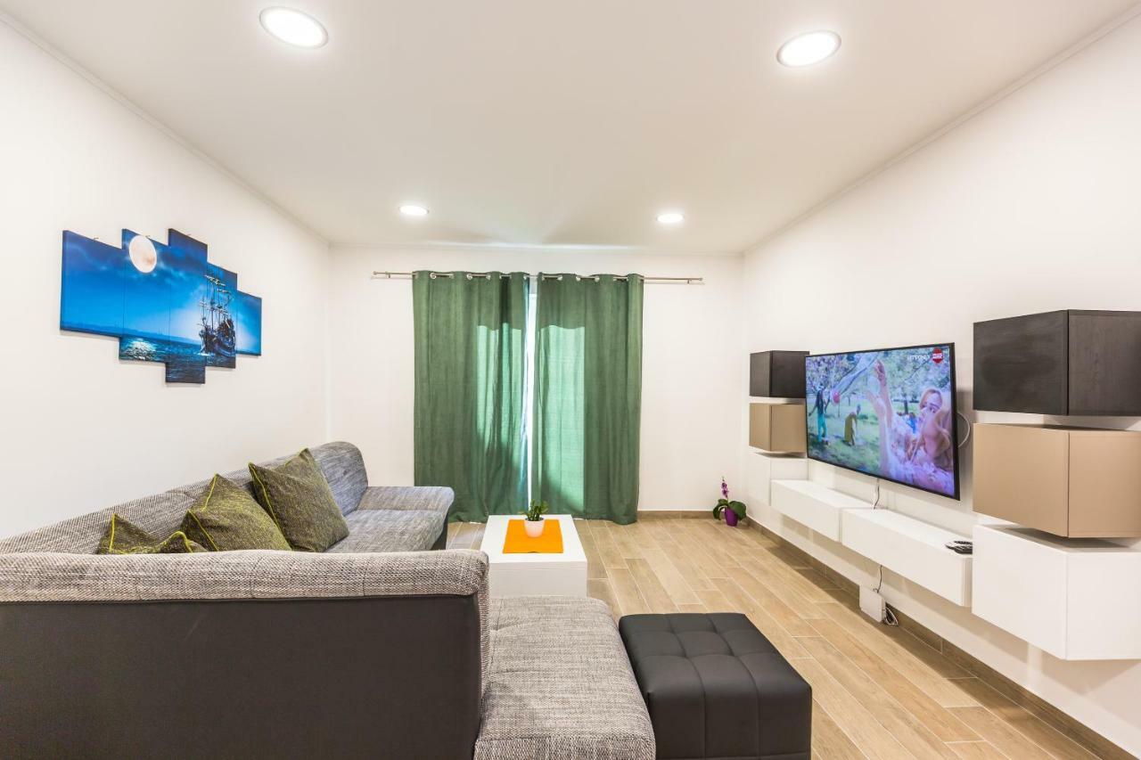 Acoustic Apartment Makarska Bagian luar foto