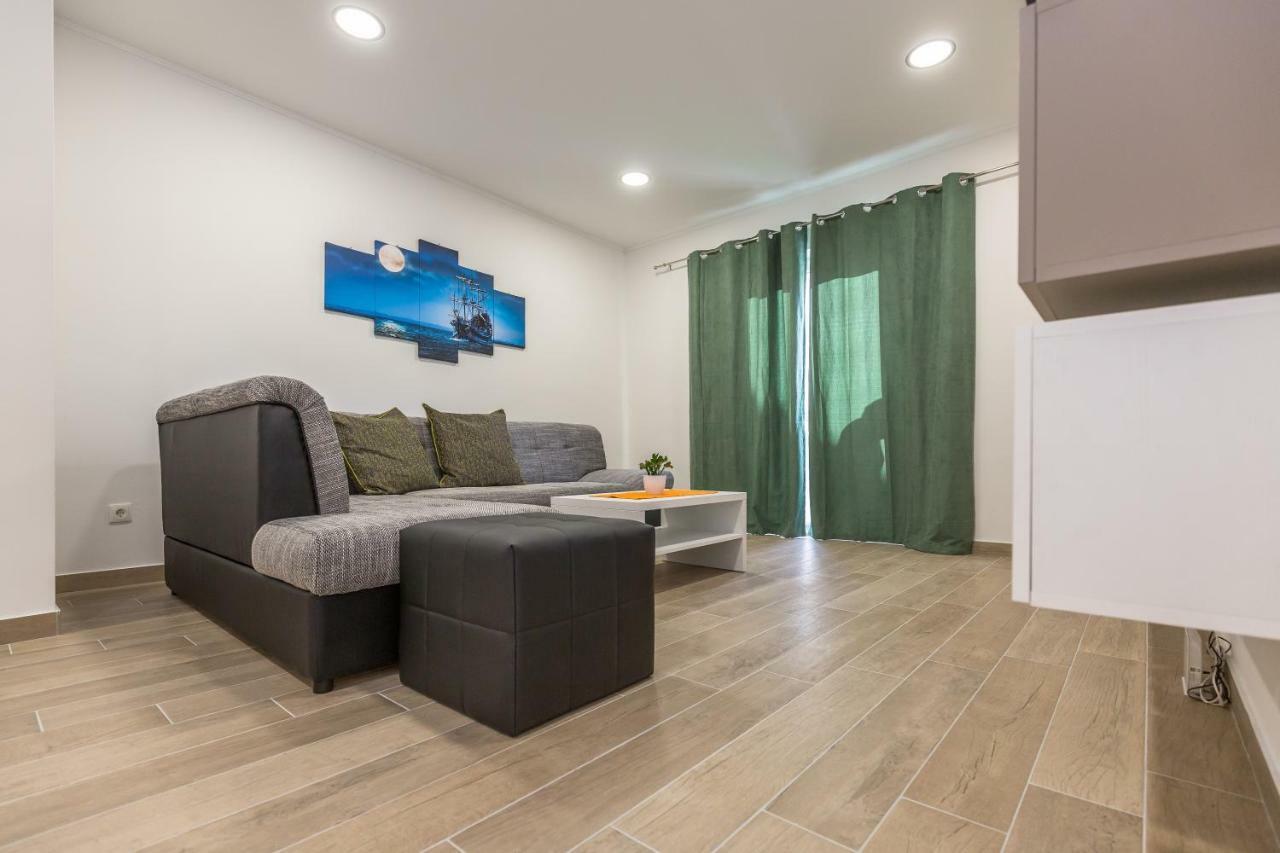 Acoustic Apartment Makarska Bagian luar foto